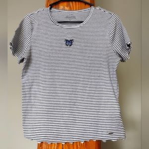 Hollister size L shirt